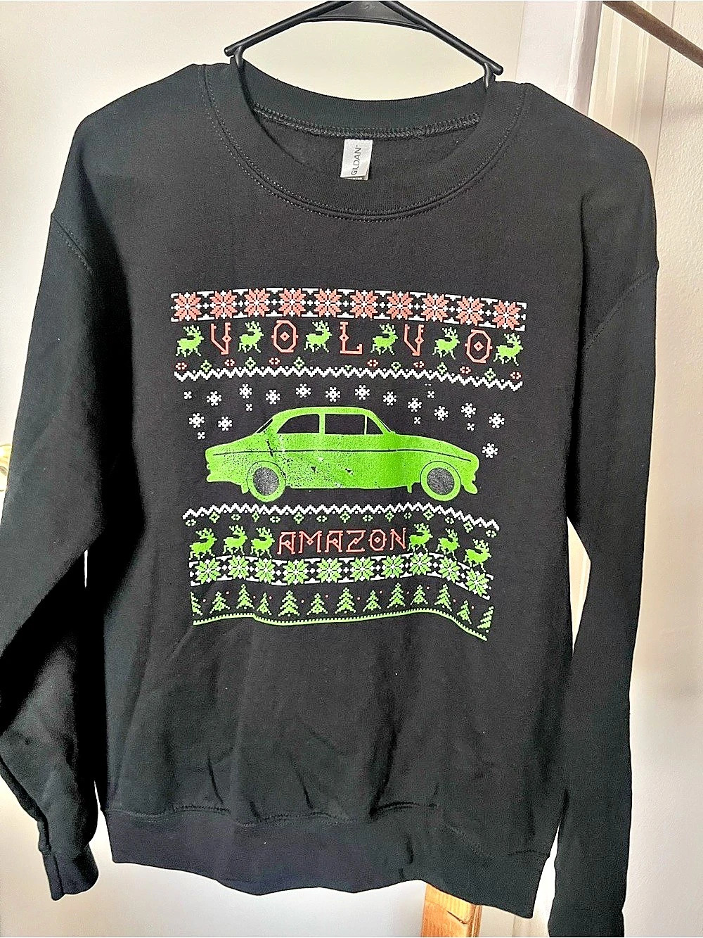 Holiday Car Graphic Sweatshirt Size Medium